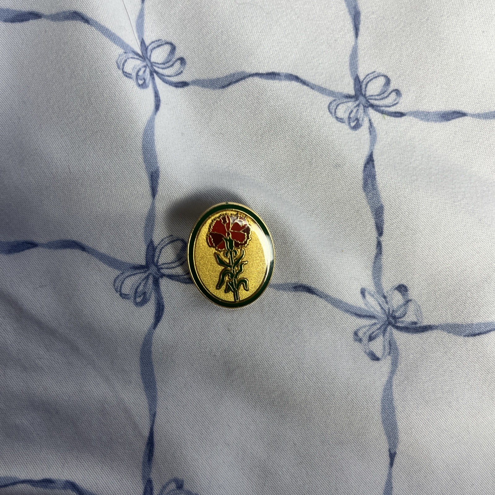 Vintage Valley Casting Gold Tone Enamel Pin – Red Carnation Flower Design – Oval