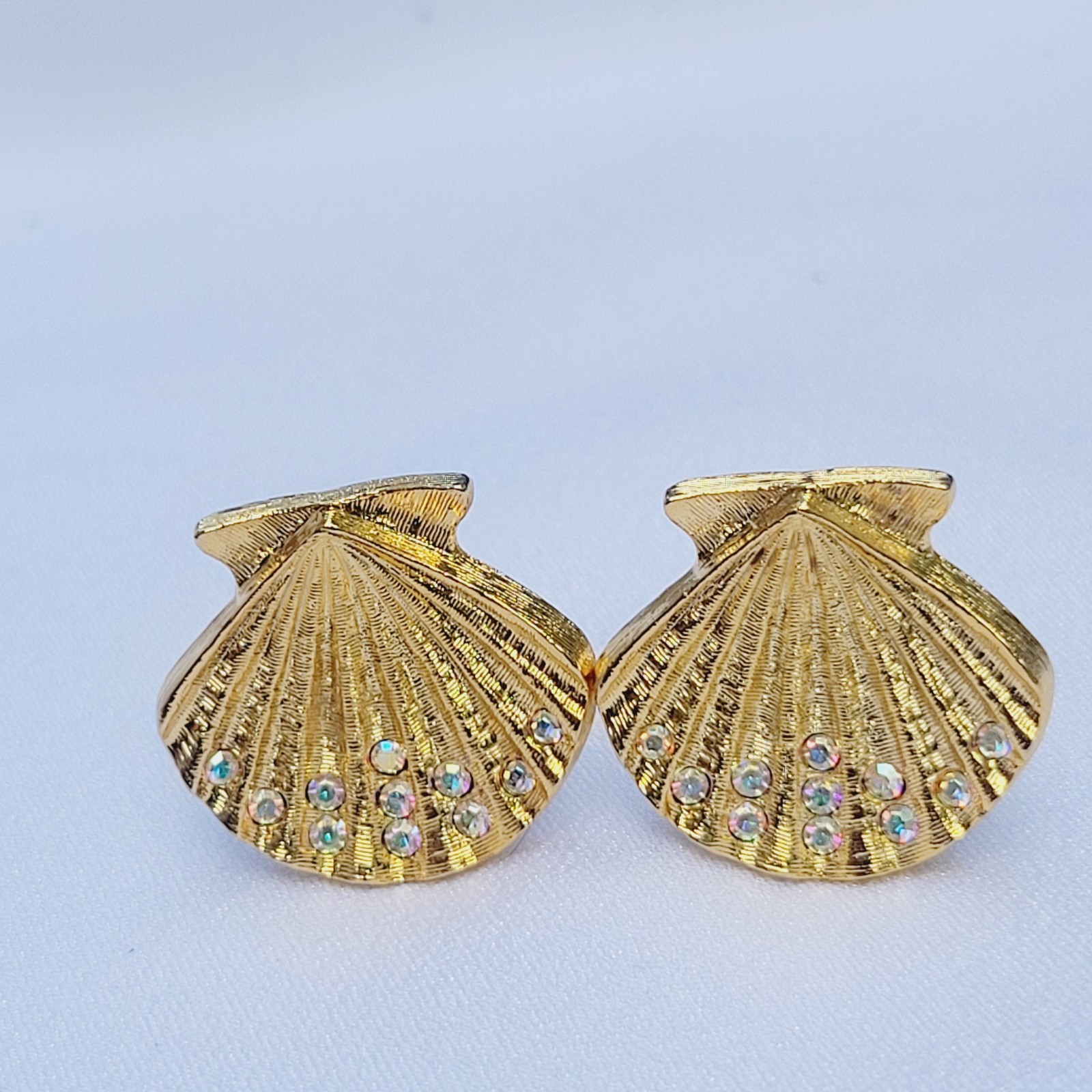 Kirks Folly Angel Brooch & Scallop Seashell Earrings Clip On Goldtone Crystals