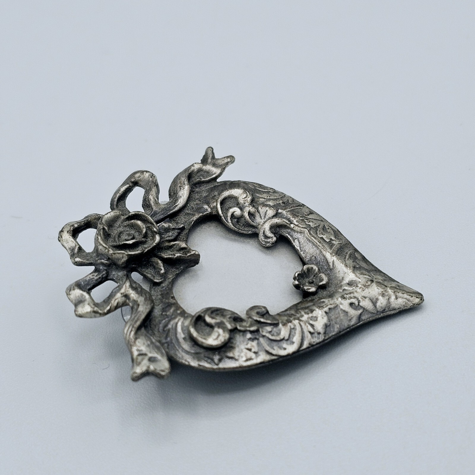Victorian Heart Photo Brooch Vintage Romantic Rose Ribbon Silver Tone Memory Pin
