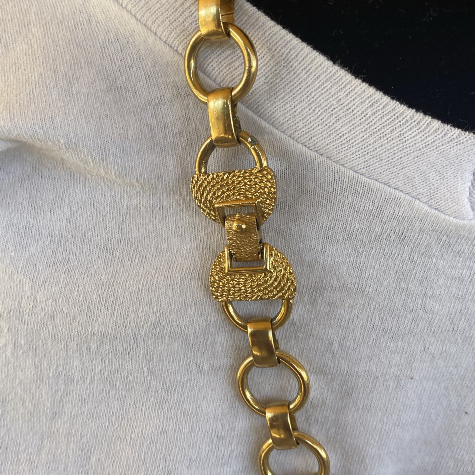 1980s Monet Gold Tone Circle Locket Pendant Chain Necklace
