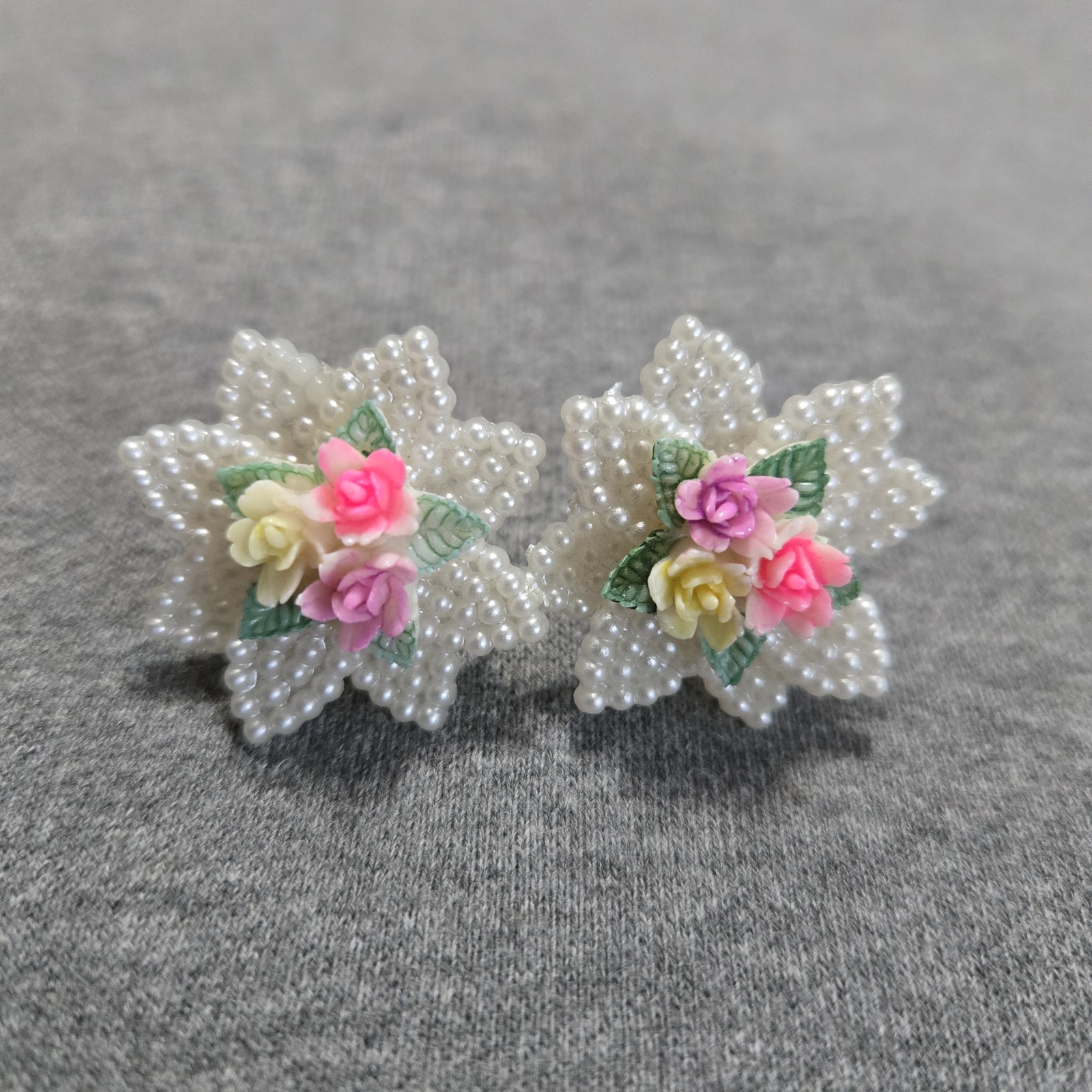 Vintage Screw Back Seed Bead Floral Cluster Earrings MCM Spring Easter Dress Up