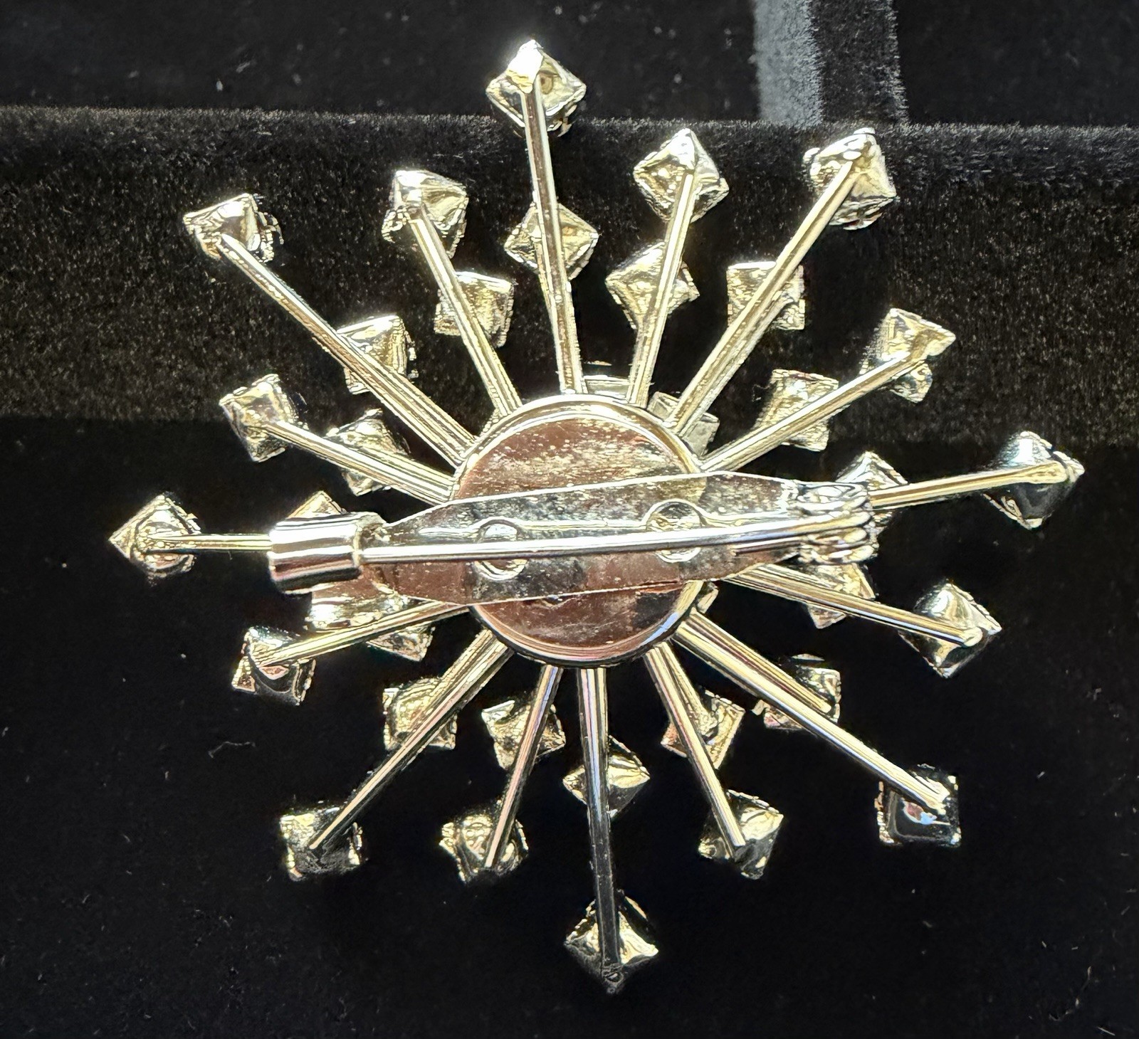 Vintage Clear Glass Rhinestone Prong StarBurst Silver Tone Brooch/Pin #232