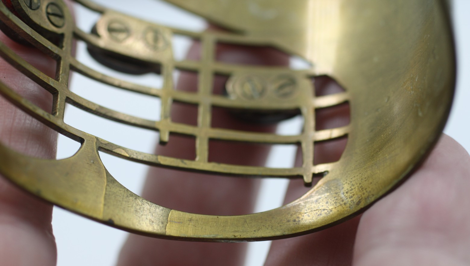 Vintage 40’s wide brass cuff Musical notes heart shape Et ca fait boum bracelet