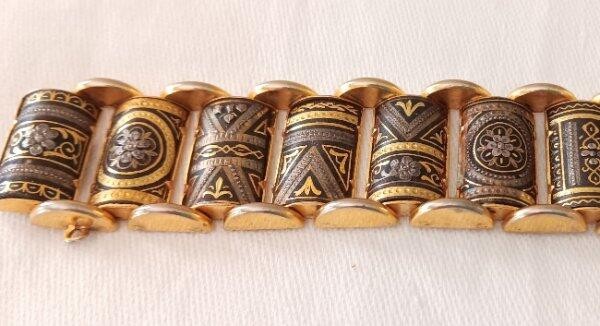 Early Vintage Damascene Wide Panel Link Bracelet Ornate Gold Plate