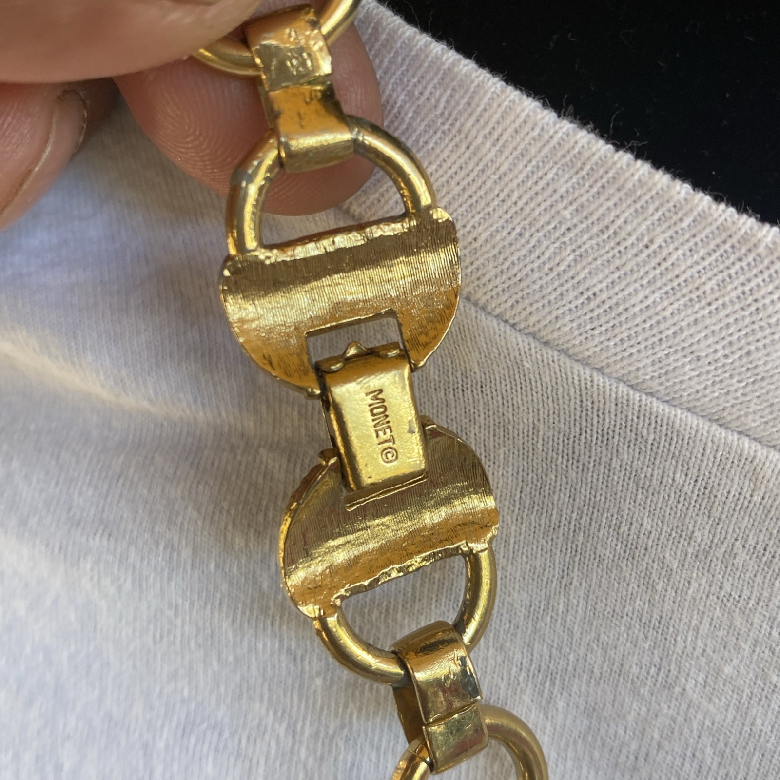 1980s Monet Gold Tone Circle Locket Pendant Chain Necklace