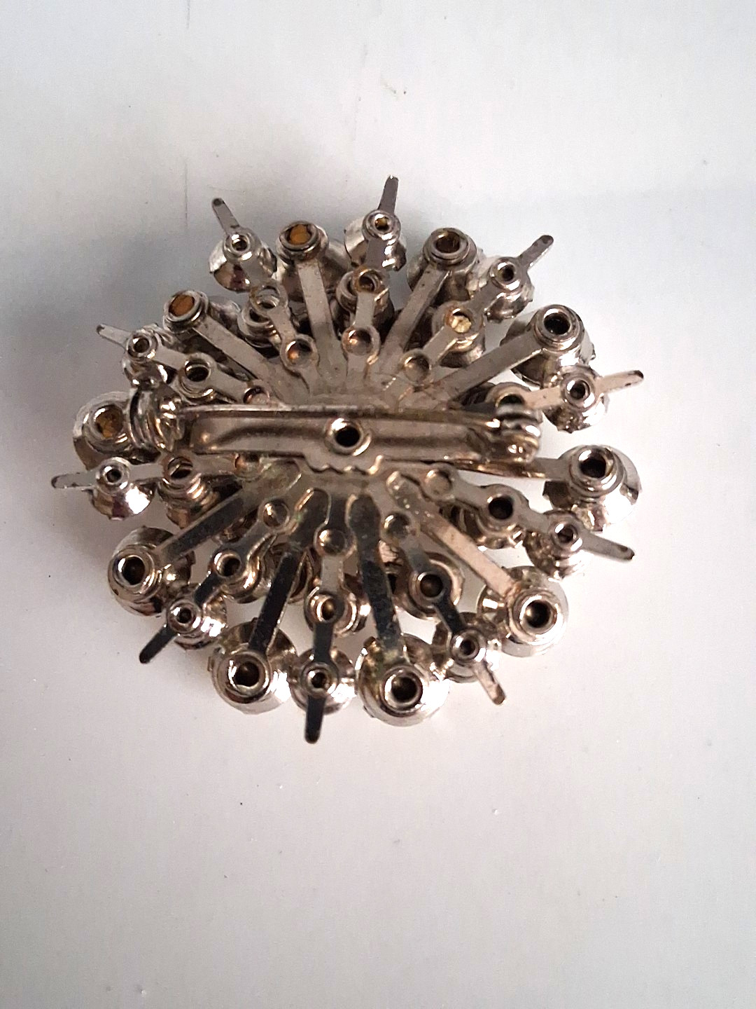 Vintage Clear Rhinestone Star Cluster Prong Set Bling Silver Tone Brooch 1.5″