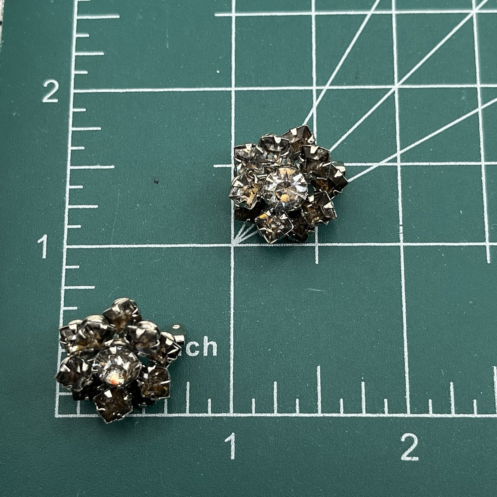 Vintage Set -2 Gray Colorless Rhinestone Silver Tone Cluster Prong Scatter Pins