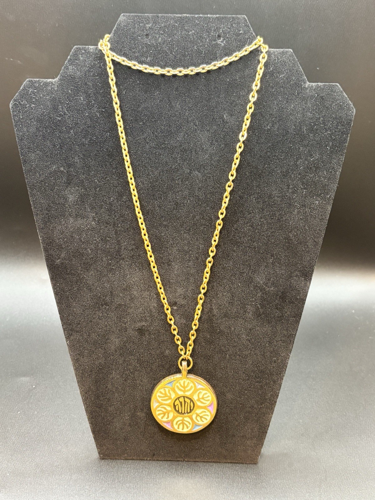 Vintage 1969 Terra Sancta Guild Israel Hebrew YHWH Pendant Necklace Enamel 28″
