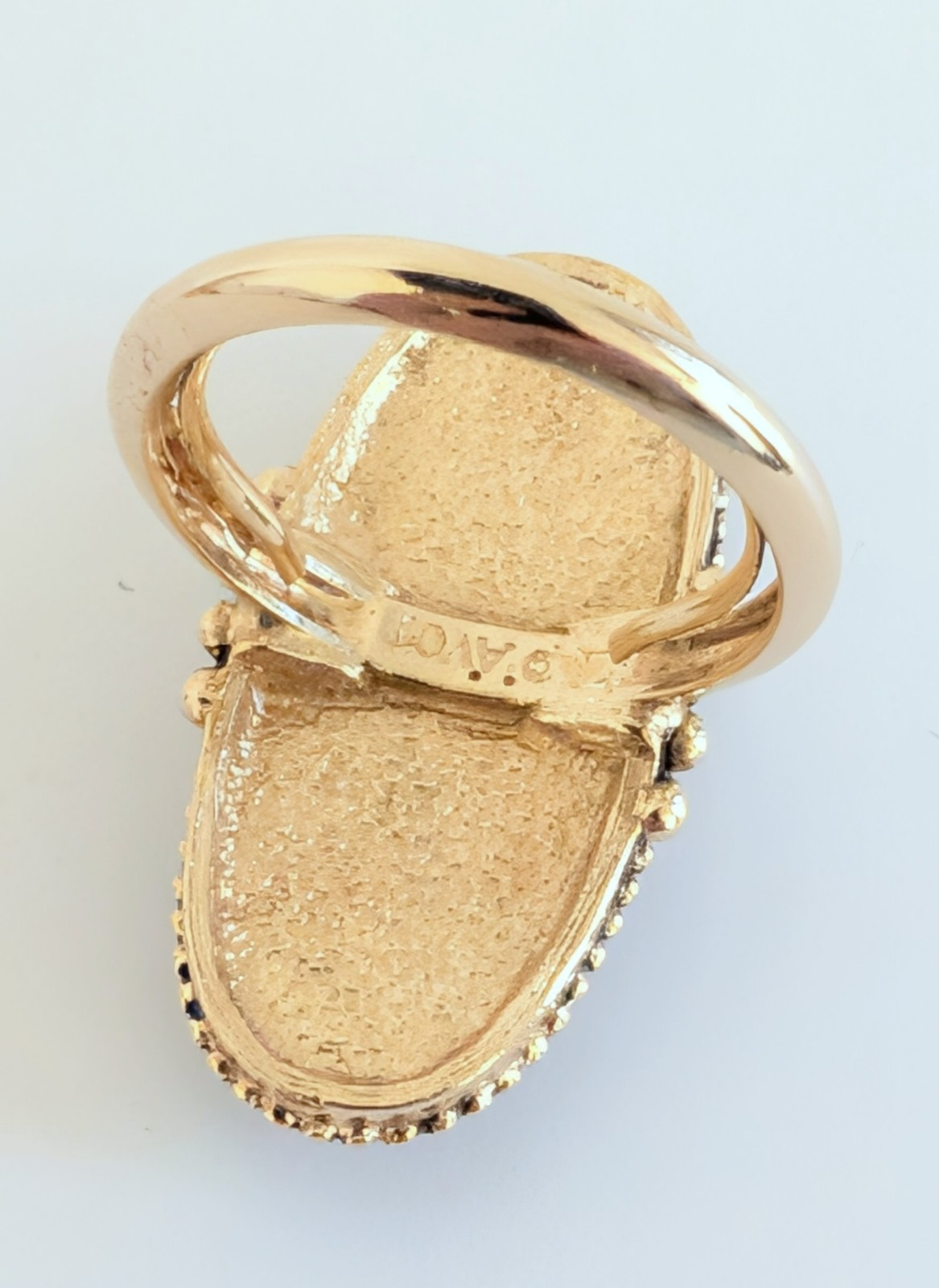 Avon 1978 Shimmering Sands Ring Brown Faux Agate Gold Tone Size 6