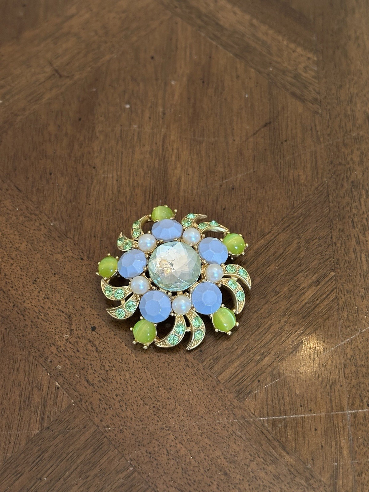 Vintage Blue & Green Rhinestone Faux Pearl Floral Cluster Brooch Gold Tone Nice!