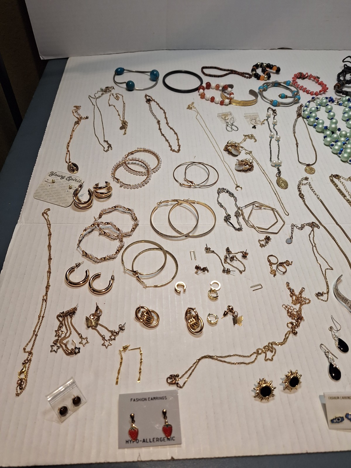Wearable Costume Jewelry Lot Vintage And Modern, Over 60 Nice Pieces