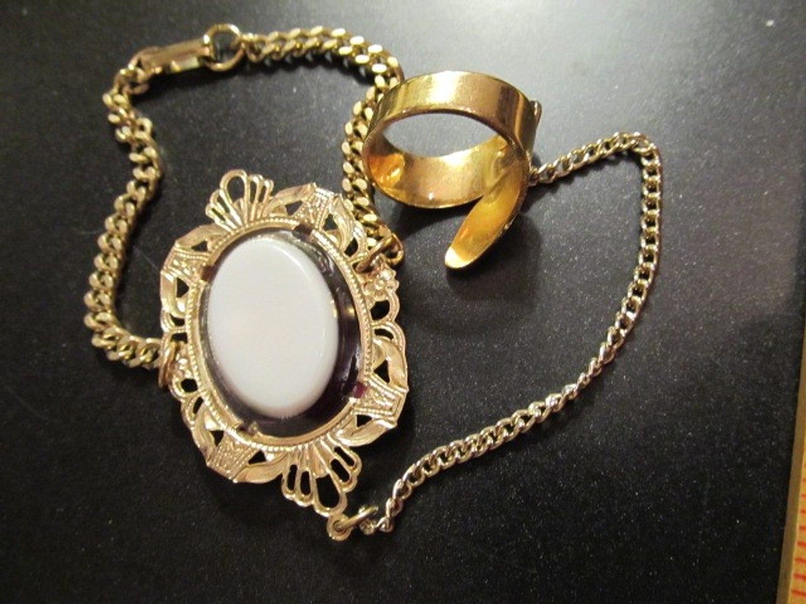 Retro Vintage Gold Tone Slave Ring Bracelet Pressed Orchid in Lucite Unusual