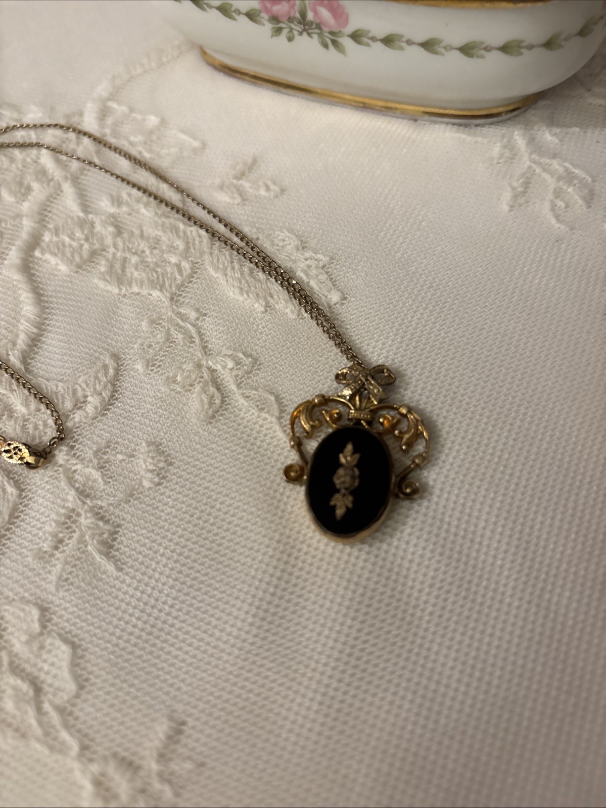 J.J. White Black Onyx And 12k GF Pendant And Chain Necklace-Vintage