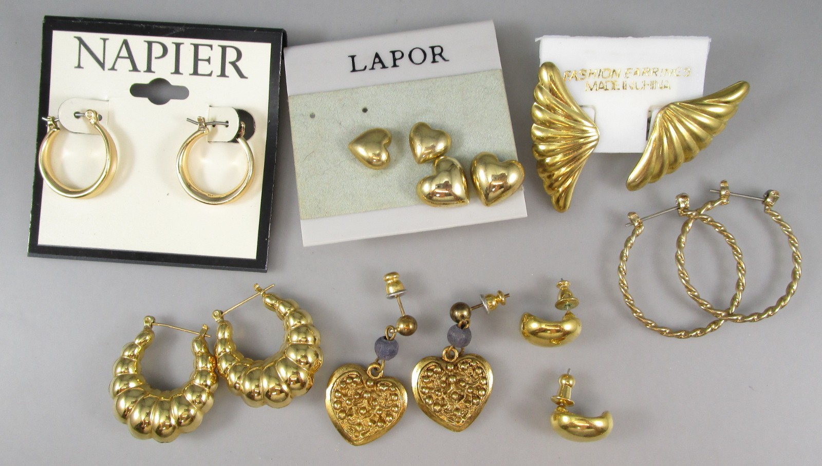 Vtg Mod Retro Varying Colors & Multi Styles LOT of 7 Post Pierced Earrings 151S