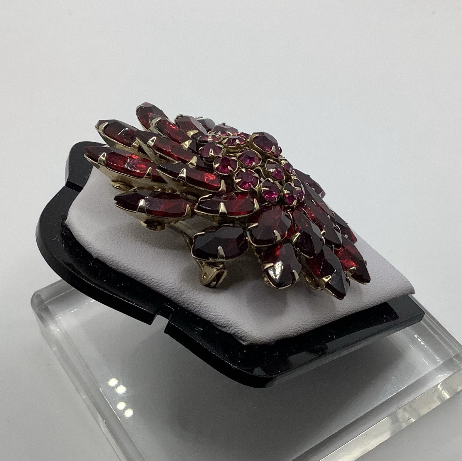 Vintage Gold Tone Riveted Fuchsia & Red Navette Rhinestone Swirl Flower Brooch
