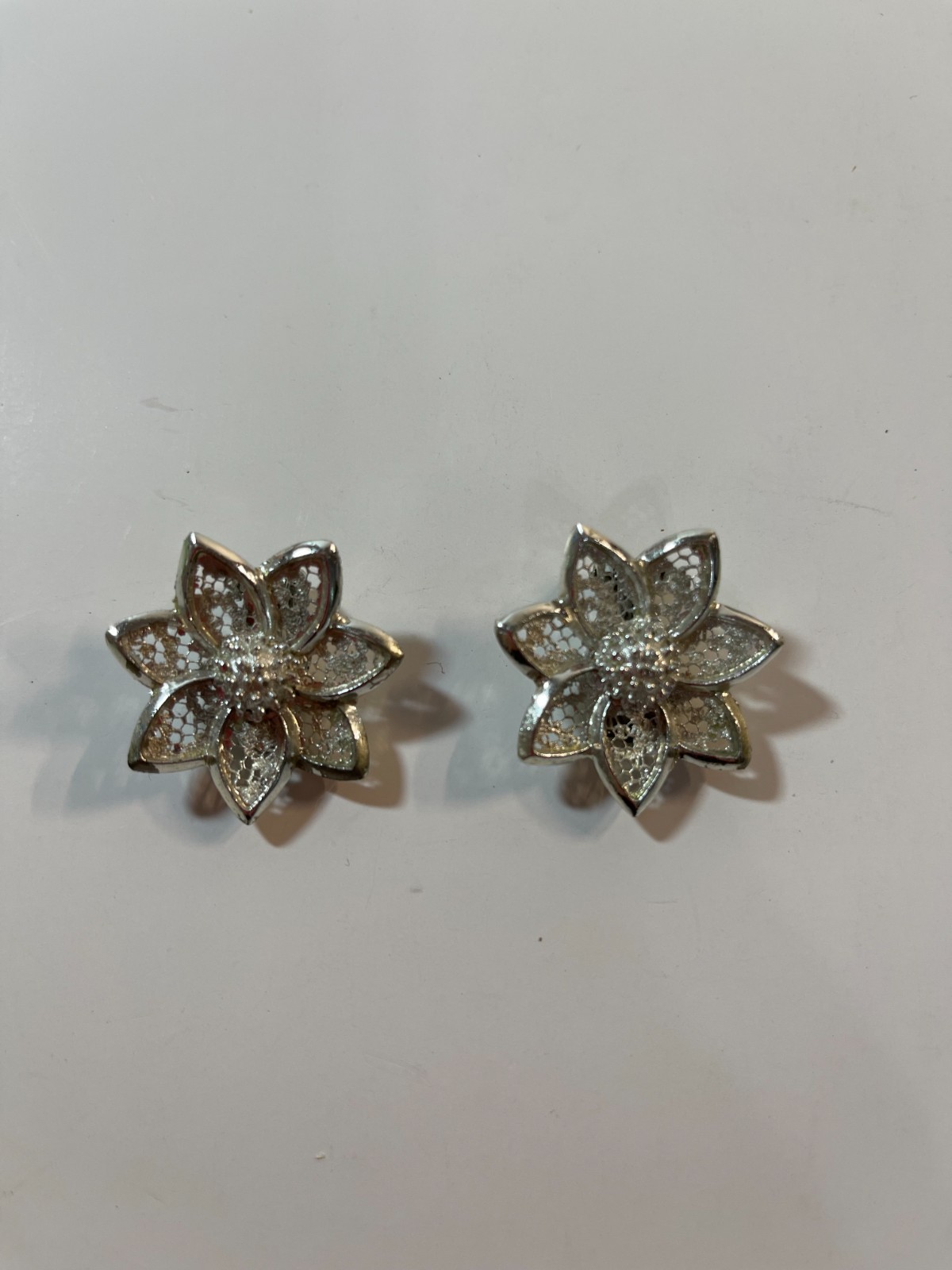 Vintage Silver Tone Filigree Flower Clip-On Earrings Floral Openwork Retro
