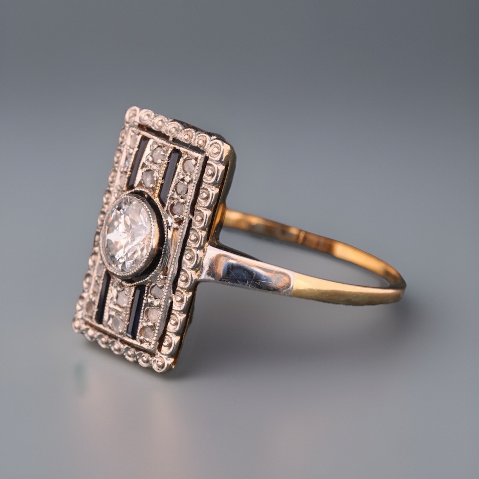Art Deco 1.0 Ct Bezel Set Round Moissanite Glam Boho Right Hand Engagement Ring