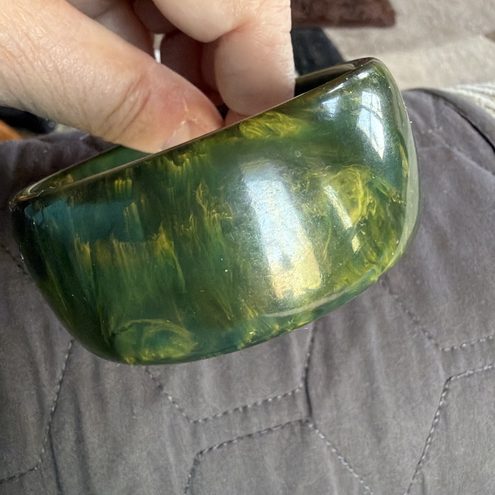 Vintage Blue Moon Wide 44g Bakelite Bangle Blue Green Marbled Bracelet Tested