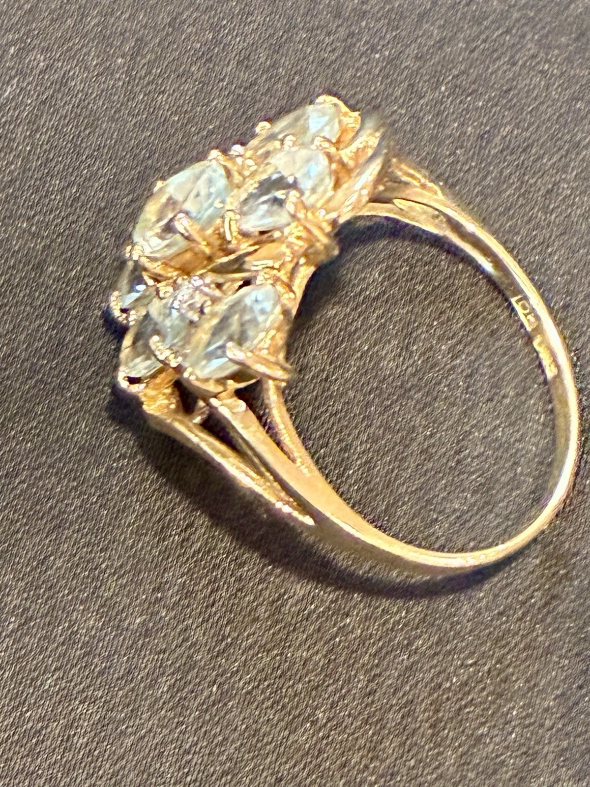 Vintage 10k Aquamarine Diamond Chips Ring Sz 6