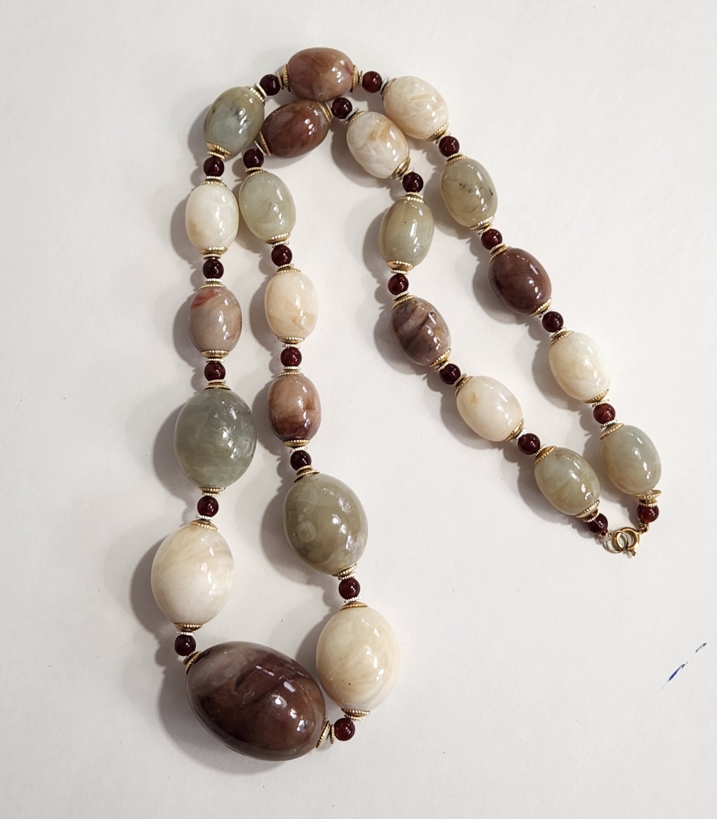 Vintage Statement Necklace Graduated Lucite Faux Agate Oval Beads Earthtones