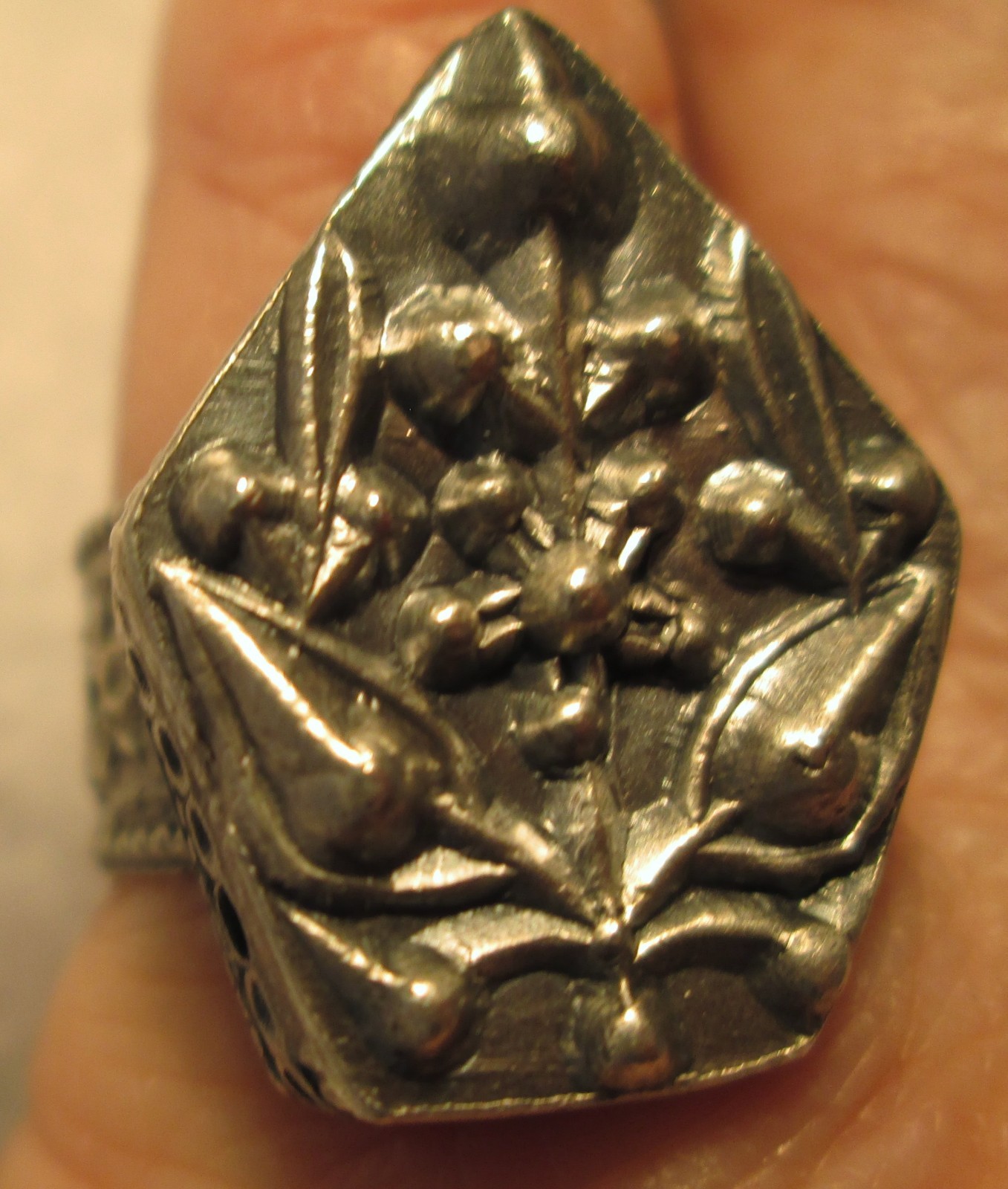 Unusual Middle Eastern Detailed Silver Lozenge Relief Ring