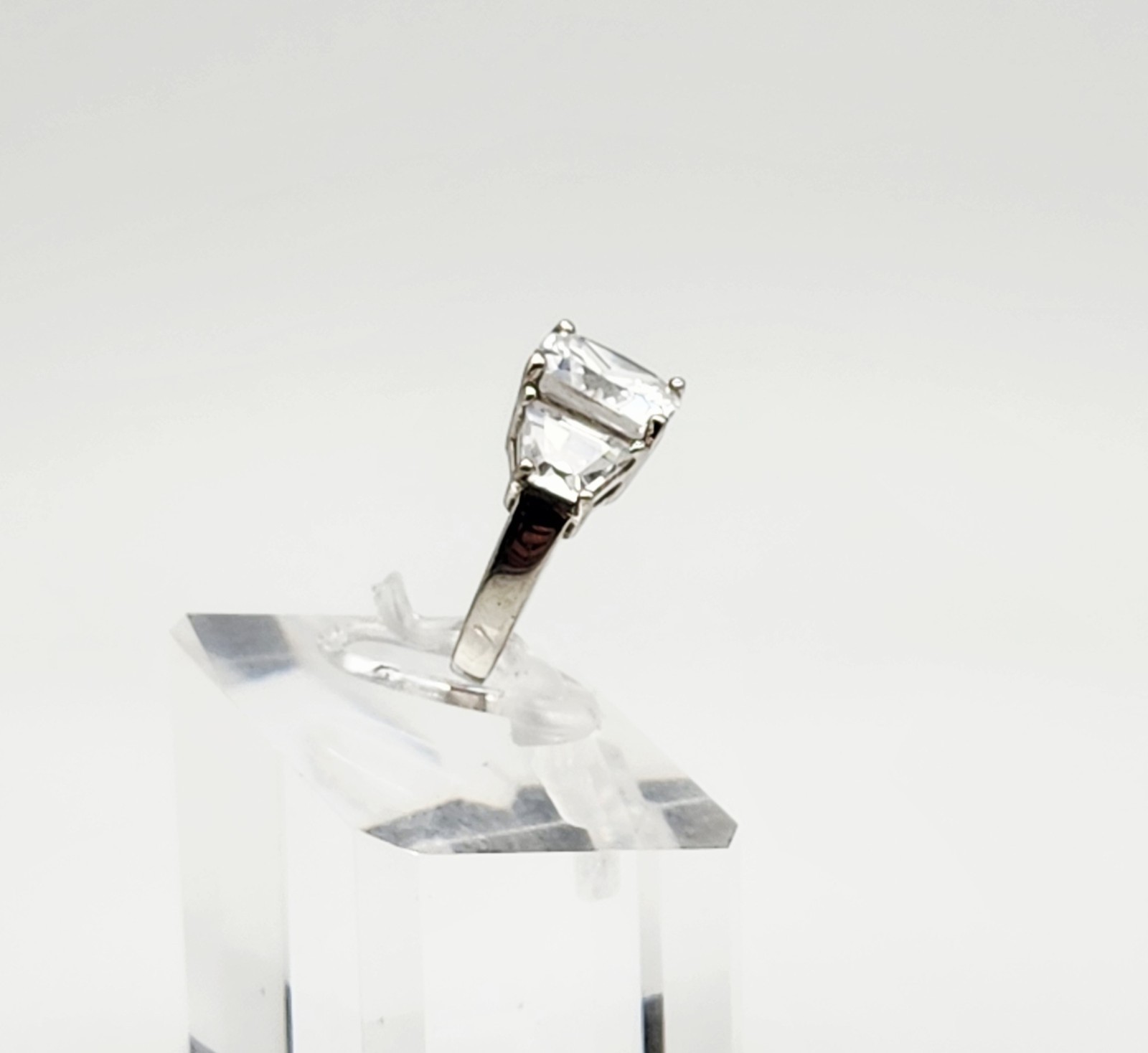 Vintage Sterling Silver Princess &Trillion Cut CZ Statment Ring Size 5