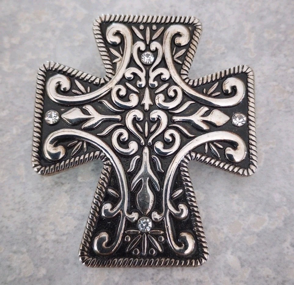 BHW Concho Rhinestone Silver Tone Large Cross Pendant 2.25″ with Magnetic Clasp
