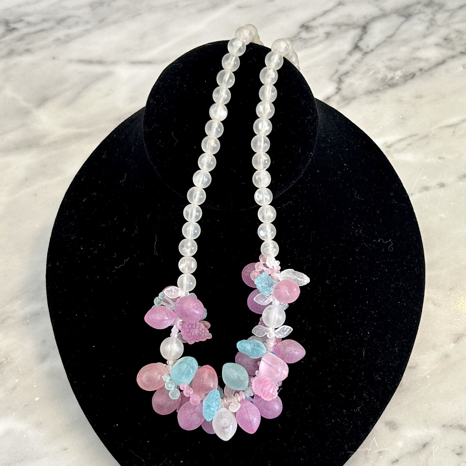 Vintage Frosted Lucite Fruit Salad Necklace Pastel Multicolor 50s/60s Kitsch 19″