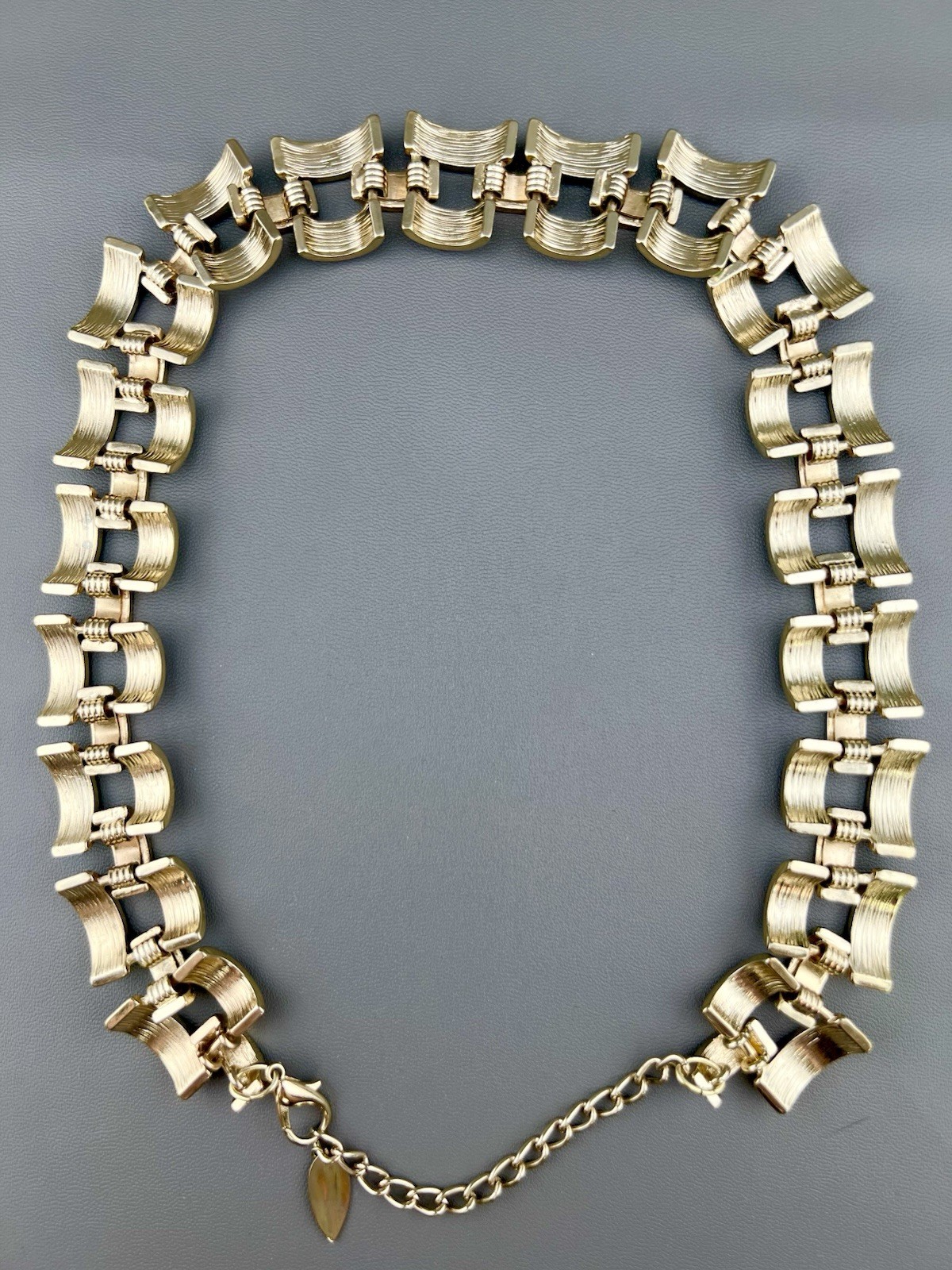 Coldwater Creek Necklace Green Enamel Link Collar Gold Tone Signed 21”
