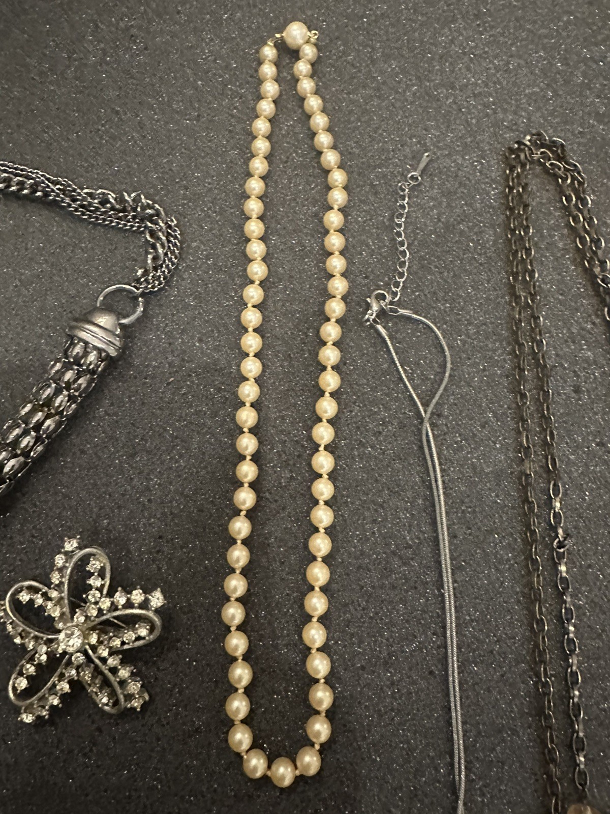 Vintage Estate Costume Jewelry Lot! Brooches and more!