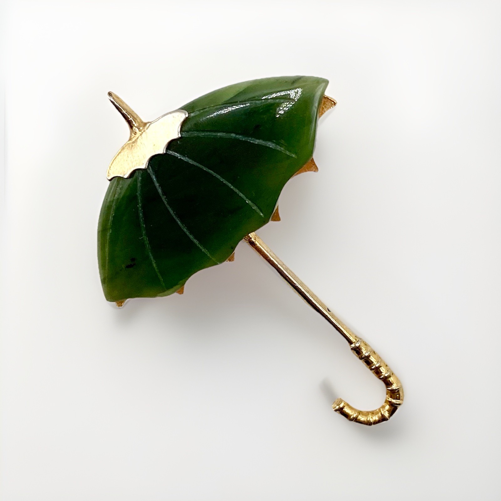 Vintage Jade Umbrella Brooch Carved Green Stone Figural Gold Asian Style Pin 60s