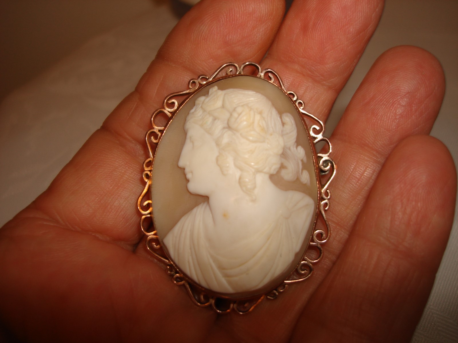 Antique Early 1900’s 10k Rose Gold Lady Shell Cameo 55.5 x 39mm Huge Pin Brooch