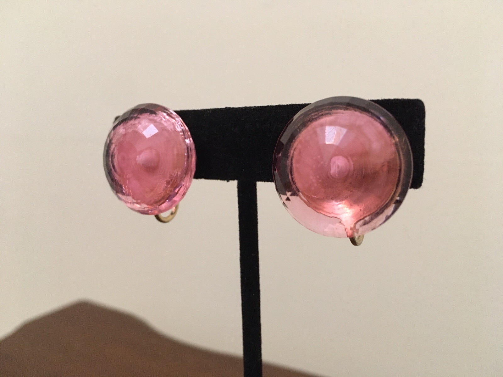 Vintage Dalshelm Earrings Pink Acrylic Plastic Faceted Gem Gold Tone Clip Ons