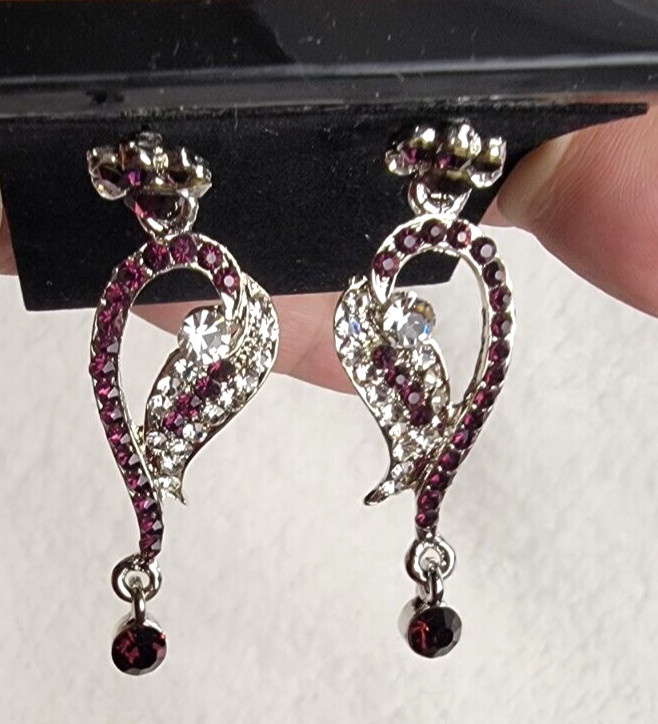 PYROPE GARNET vintage elegance. Shimmering earrings!