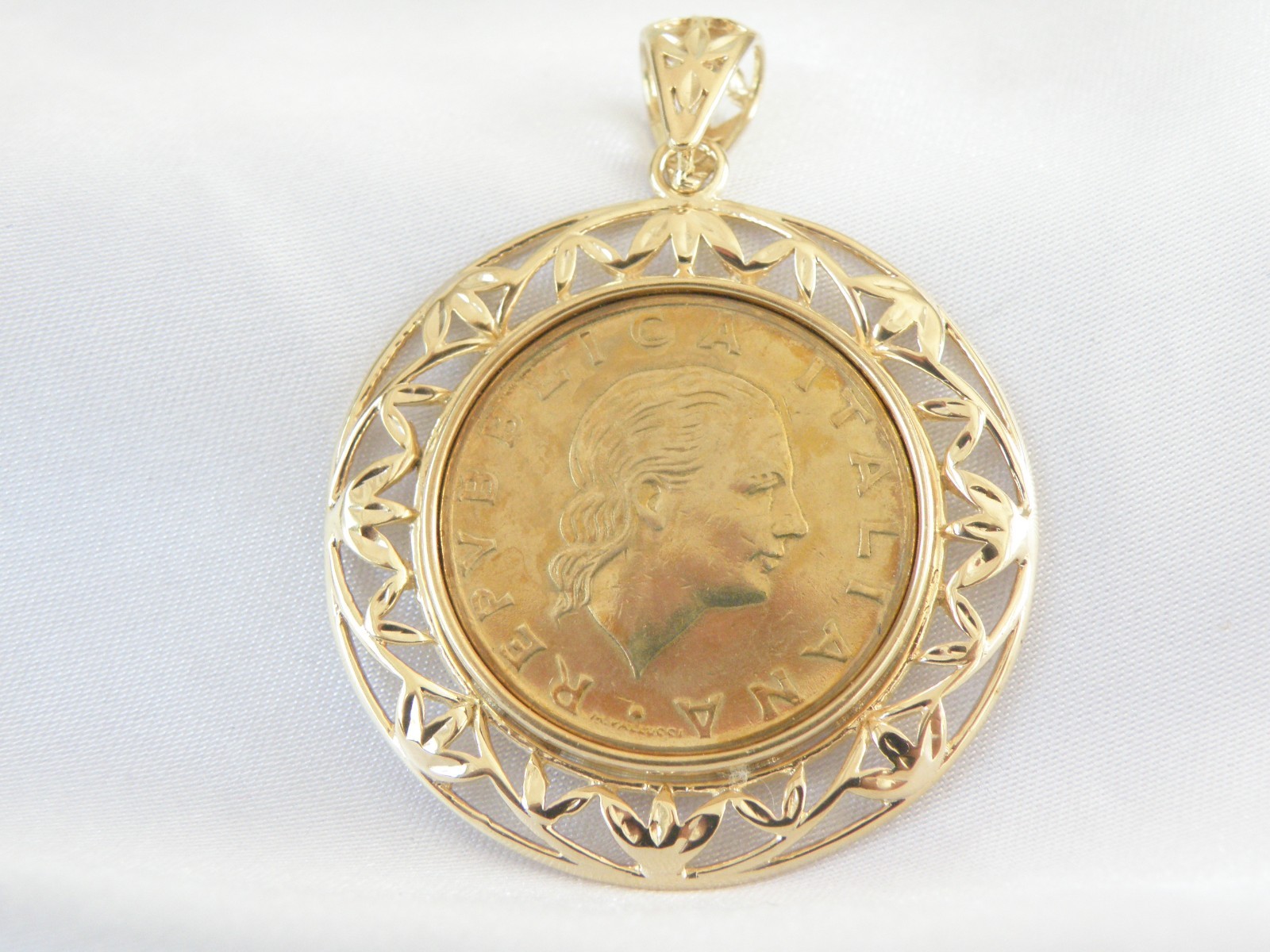 Large Itaor Italy Sterling Silver 925 Gold Vermeil Lire Italian Coin Pendant