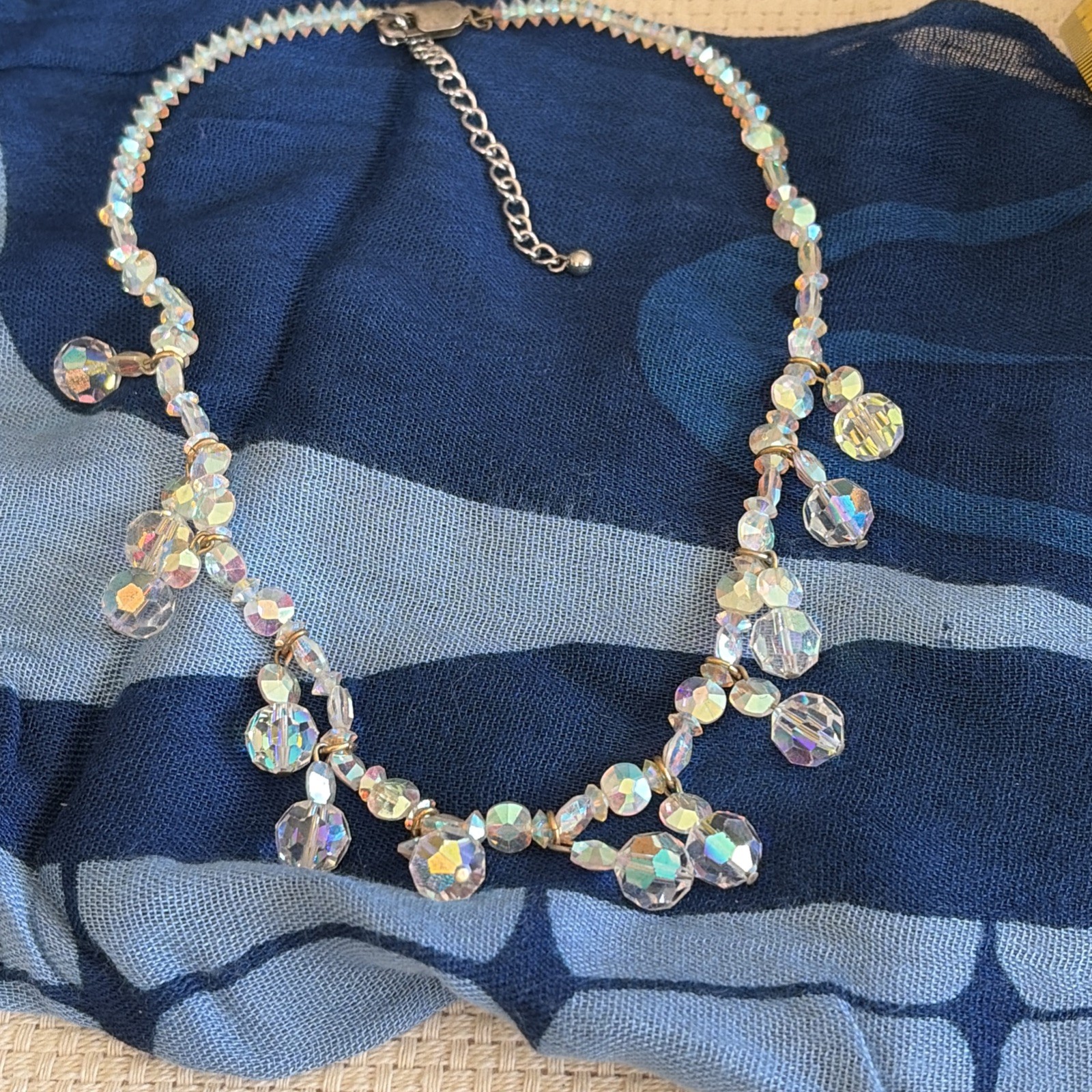 Woman’s Vintage Aurora Crystal Necklace Restrung Sterling Silver Clasp 18+Inch