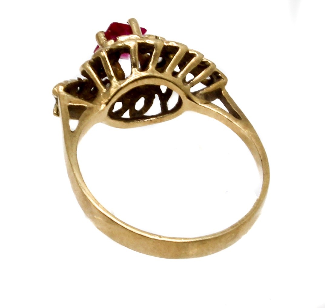 Vintage 10K Gold Princess Cut Ruby Clear Quartz Ornate Filigree Halo Ring Size 6