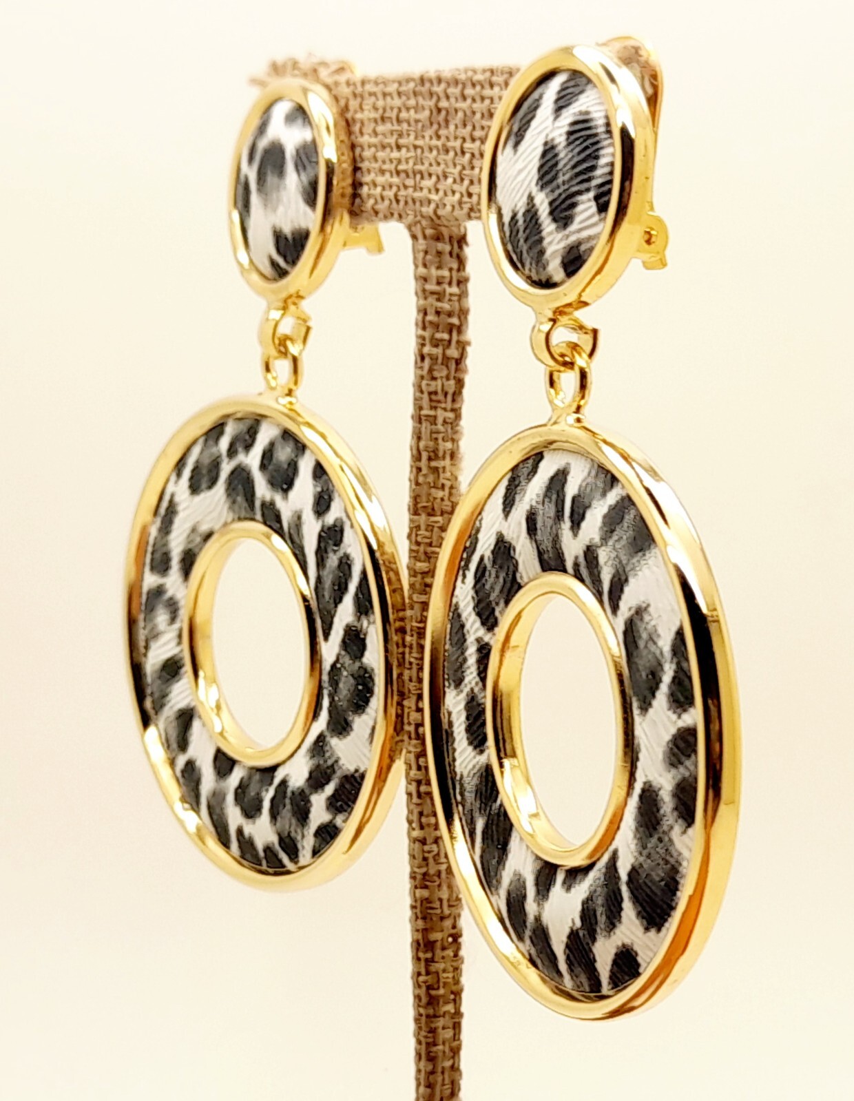 Vintage chunky Leather white & black Earrings Animal Print Leather Clip Earrings