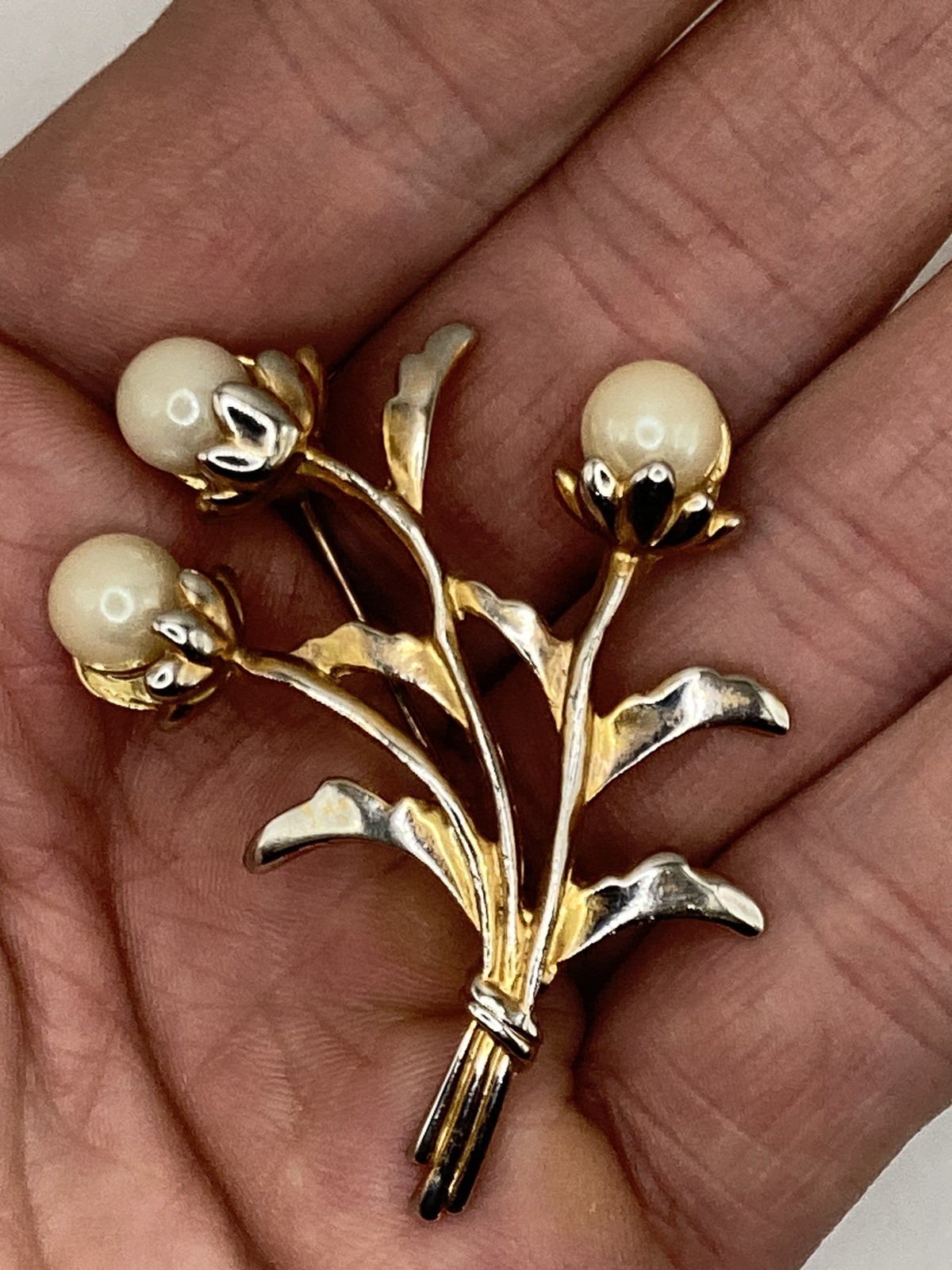Vintage Gold-tone Faux Pearl Floral Bouquet Brooch