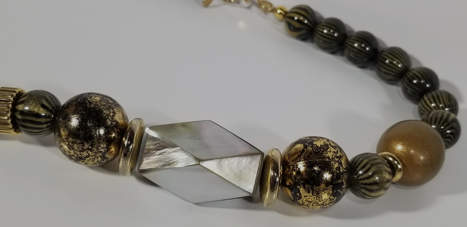 carolyn tanner elephant motif necklace safari wearable art chunky beaded vintage