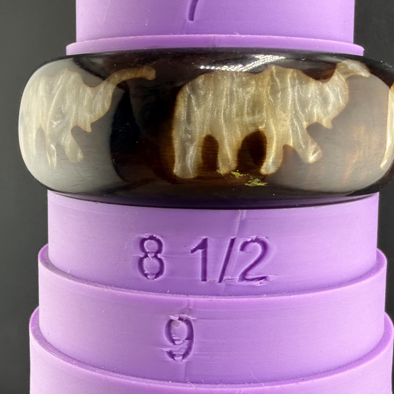 Vintage Bangle Bracelet Elephant Acrylic Jungle Safari 8.5”