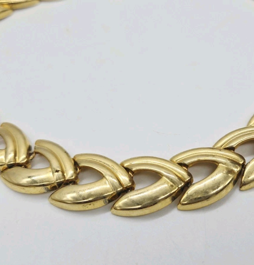 Gold Tone Triangle Necklace Collar Chunky 80’s style Couture Vintage 17.5 in