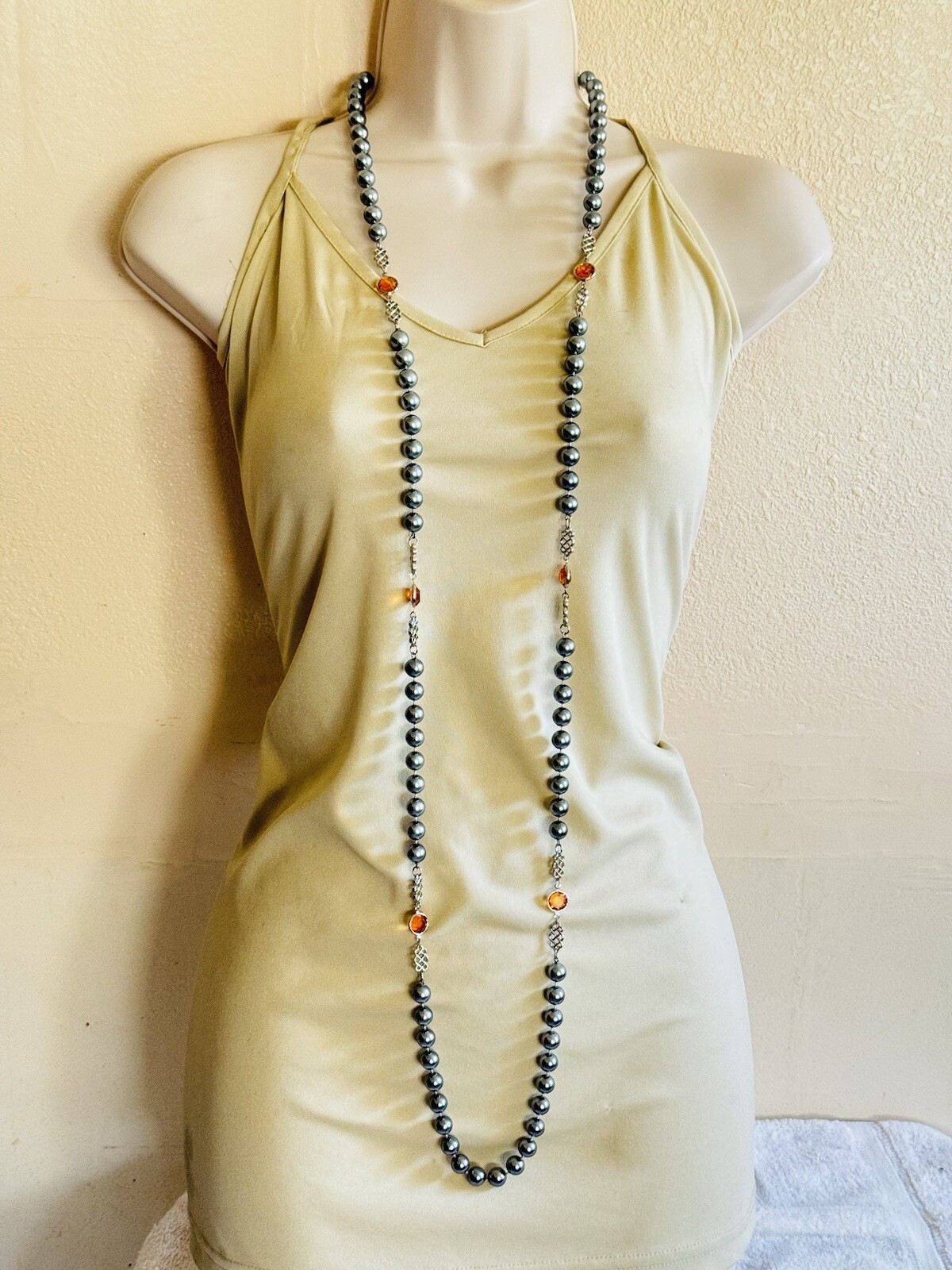 VTG Open Bezel Necklace pearl strand Acrylic Silver Extra Long Runway Beaded 80s