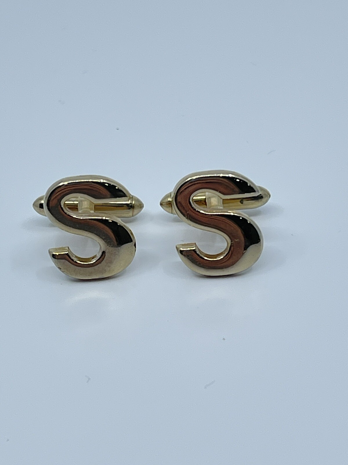 Vintage Swank cufflinks and tie clip monogram beveled S gold tone bullet backs