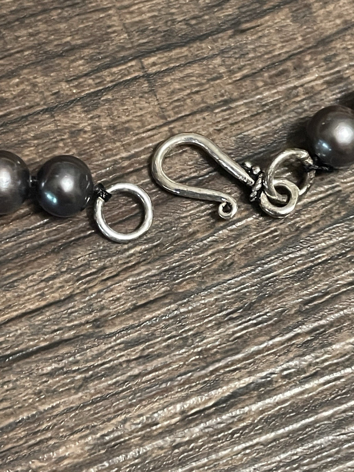 Vtg Gothic Sterling Silver Peacock Pearl Cluster Pendant Necklace-Artisan 17.5″