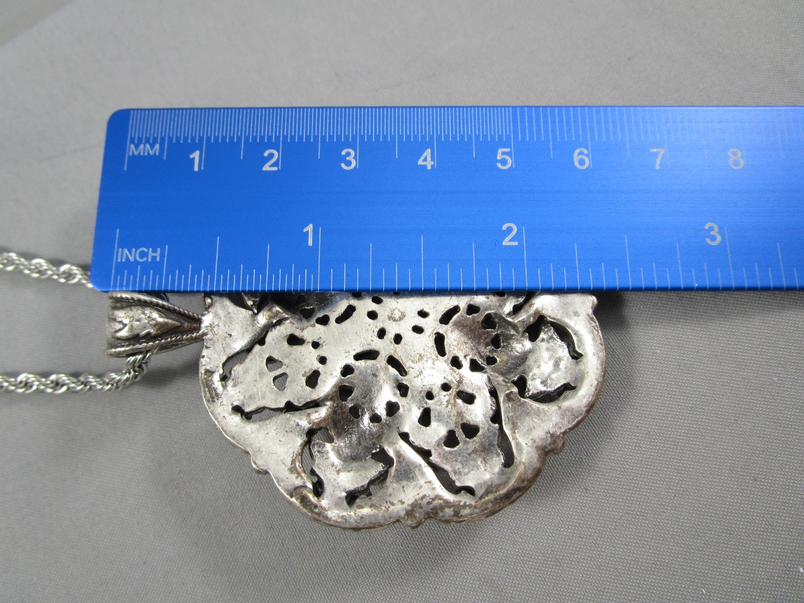 AMAZING Tiered Silver Tone Floral Flowers Pendant 30″ Chain Fashion Necklace 636