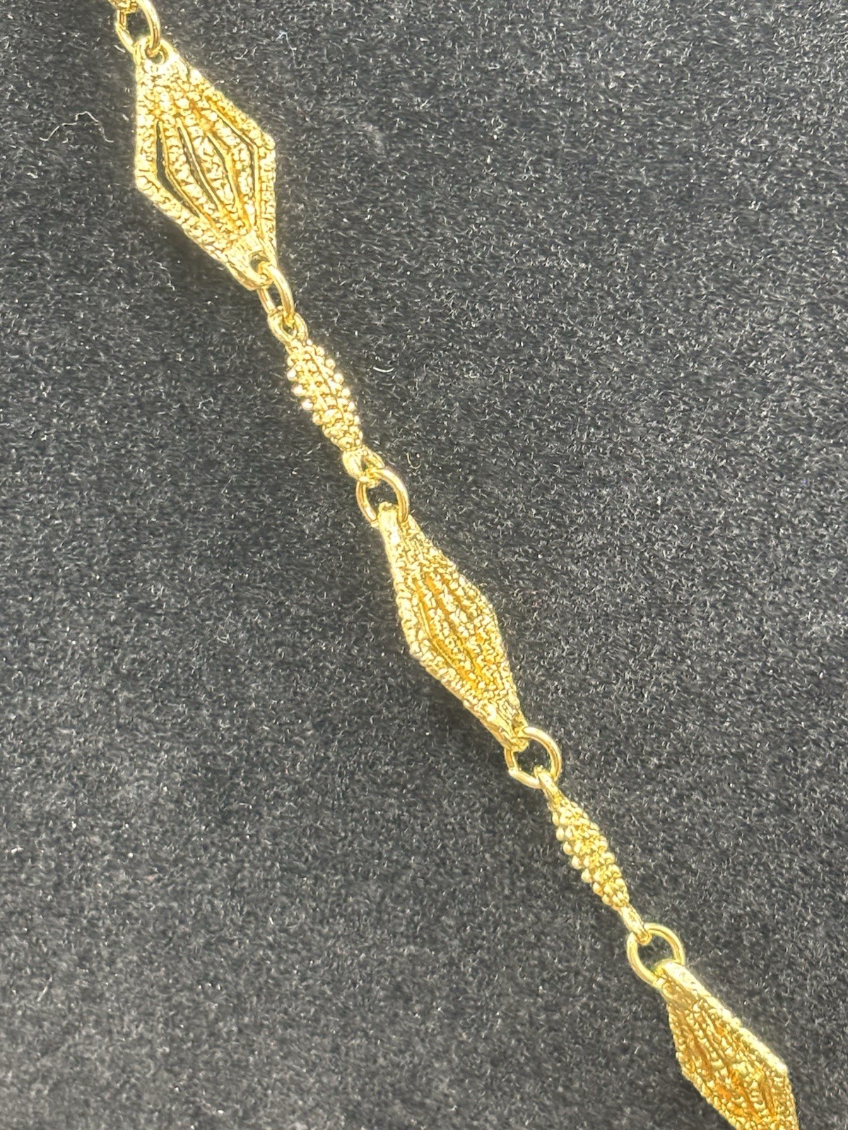 ⁠Vintage Etruscan Revival Black/Gold Enamel Double Crescent Pendant Necklace 20″