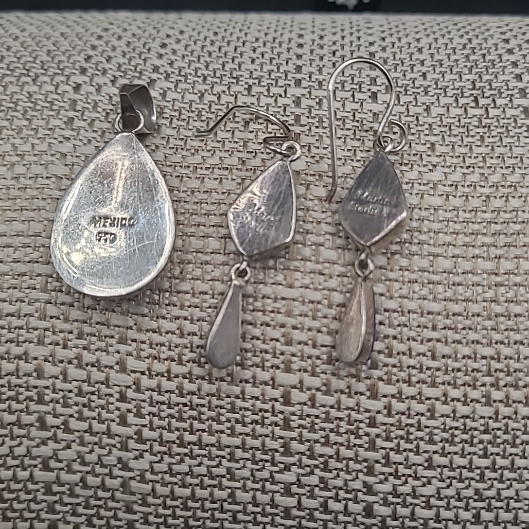 Vintage Mexico Sterling Silver Blue Opal Inlay Pendant Earring Set Blue