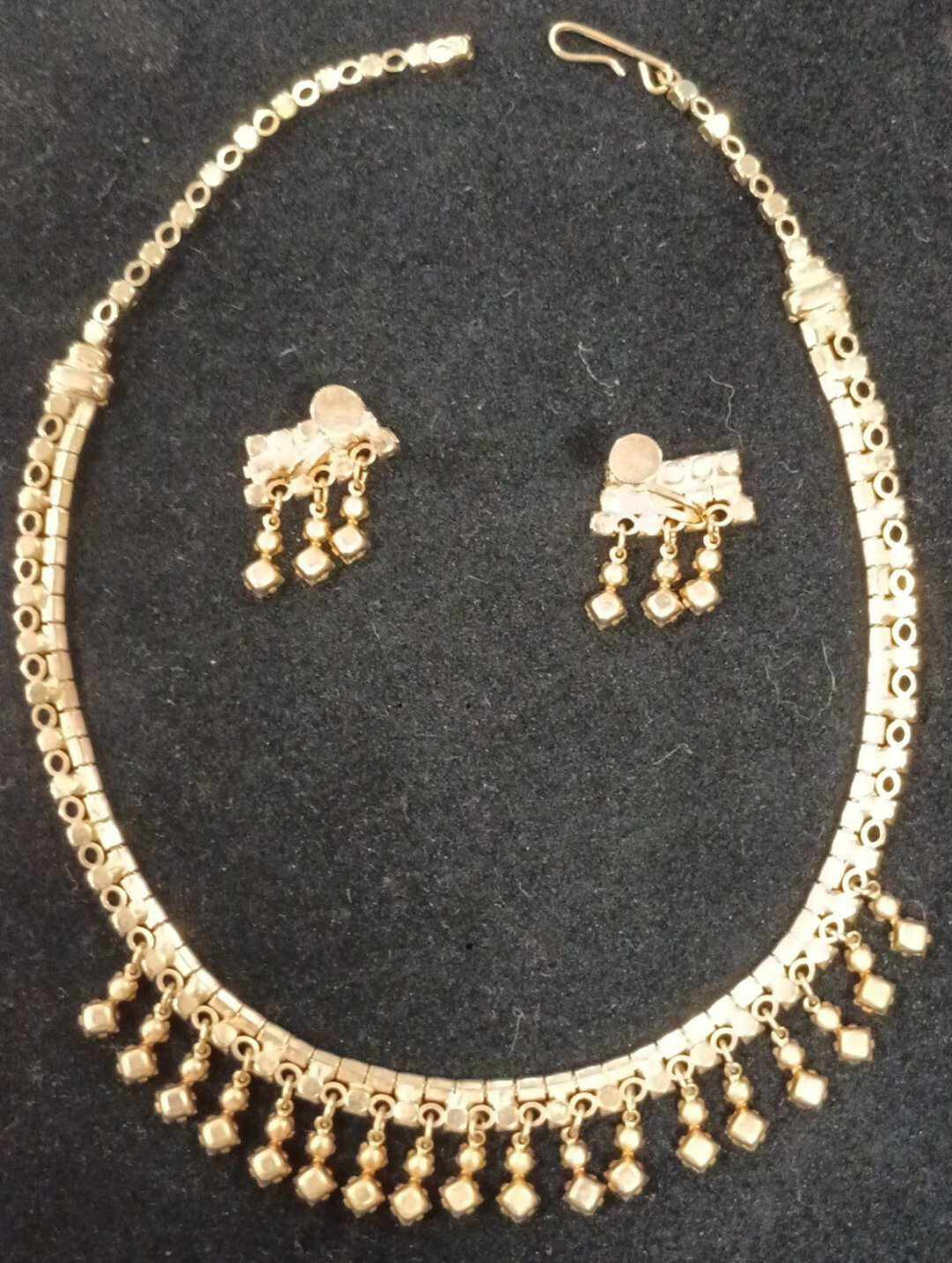 D’ERINI JEWELS Gold Tone Very Light Blue Rhinestone Choker Necklace Earrings