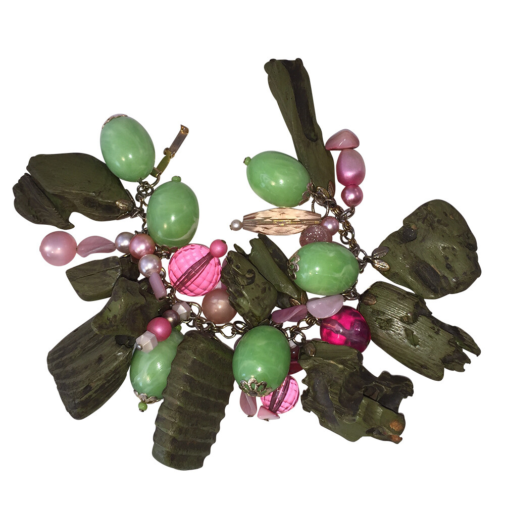 Rustic Vintage Lucite Wood and Plastic Charm Bracelet